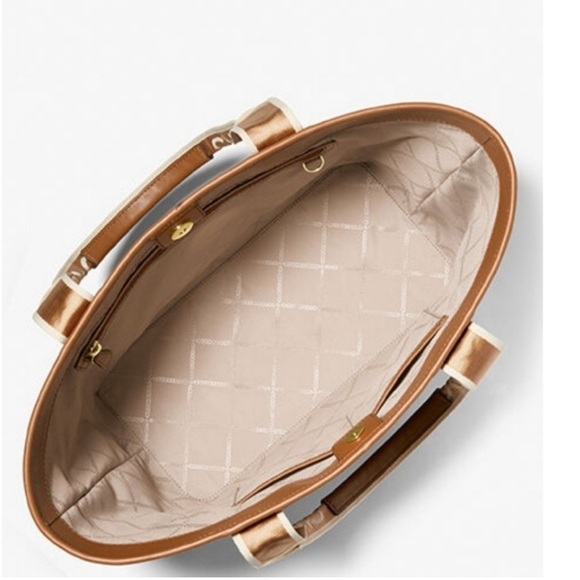 The Michael Kors Large Logo Tote Bag, Travel/luggage - Picture 4 of 9